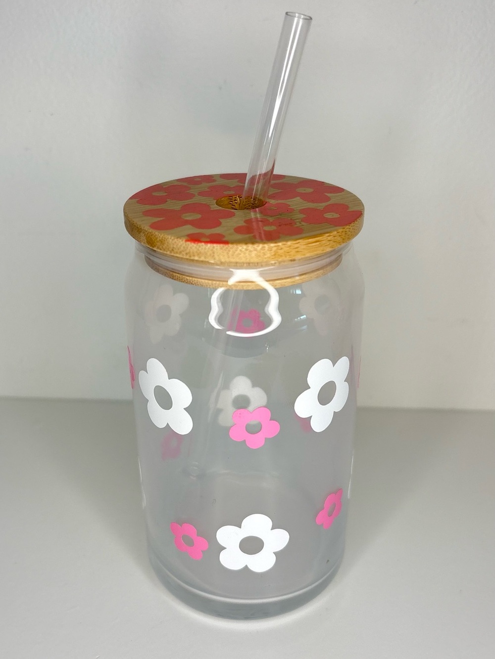 Boho daisy Glass Tumbler with Bamboo Lid and Straw - White & Pink Flowers